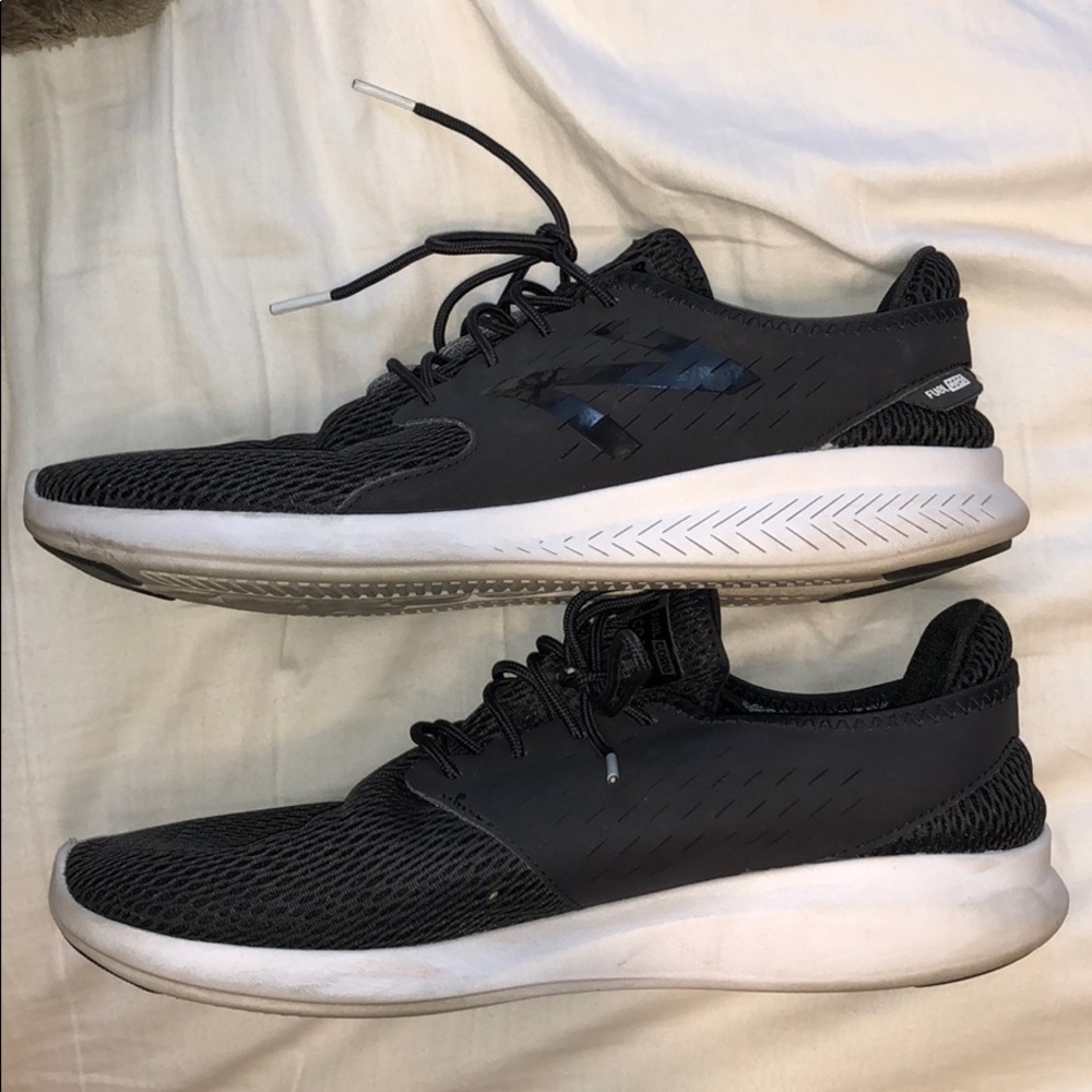 New Balance casual tennis shoes